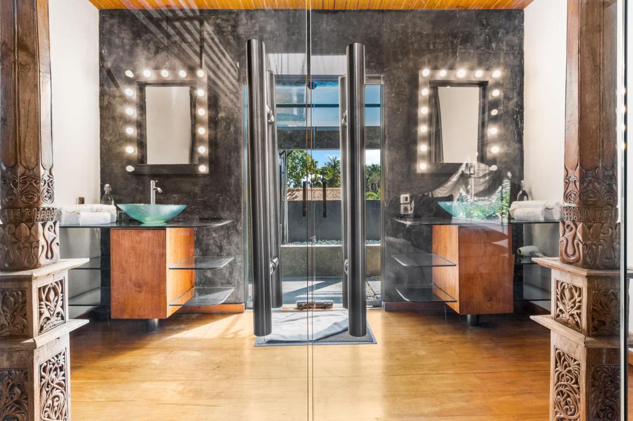 Saga Villas Ultra Seminyak  Bagian luar foto